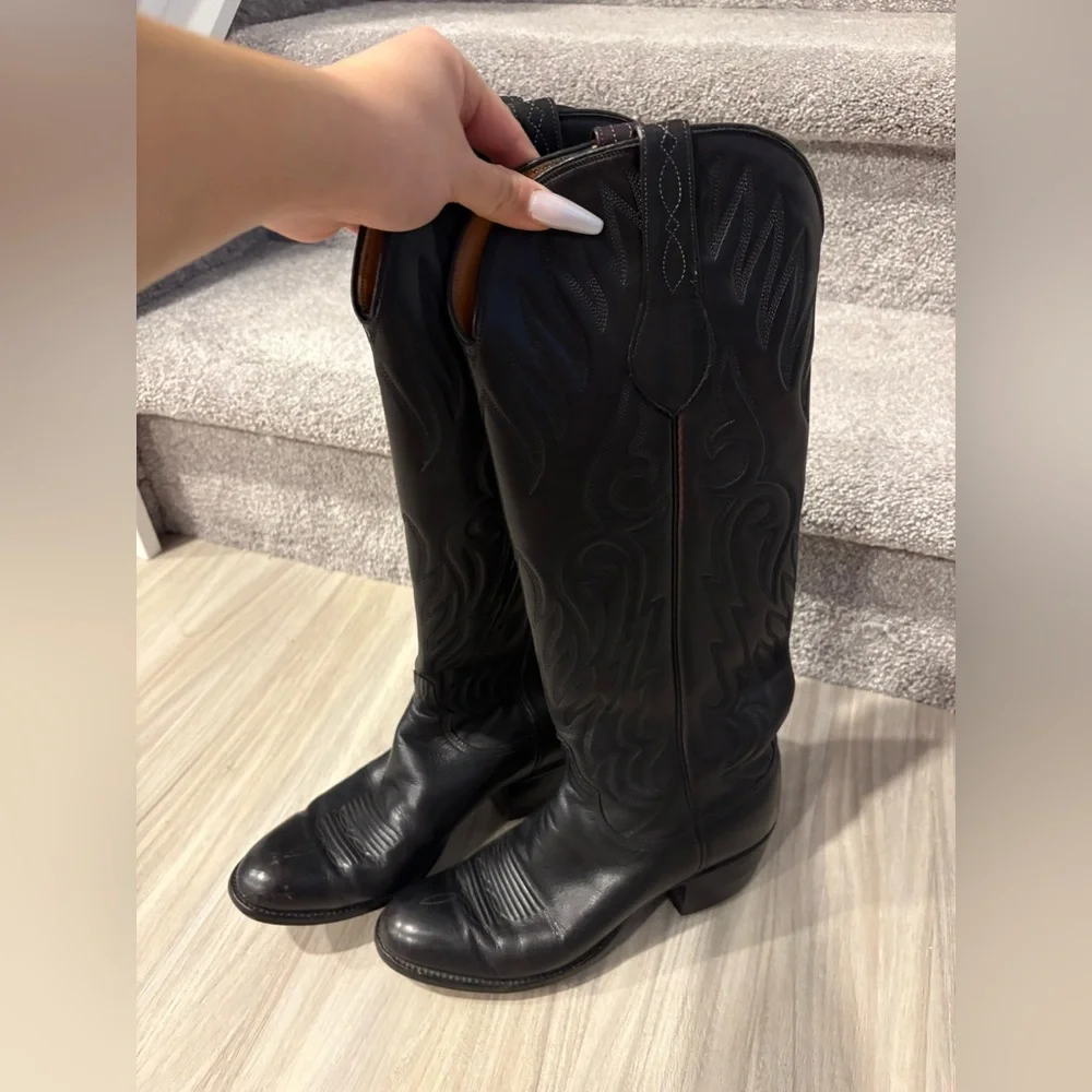 Justin Noconas Black Knee High Cowboy boots (6A) - Picture 2 of 5